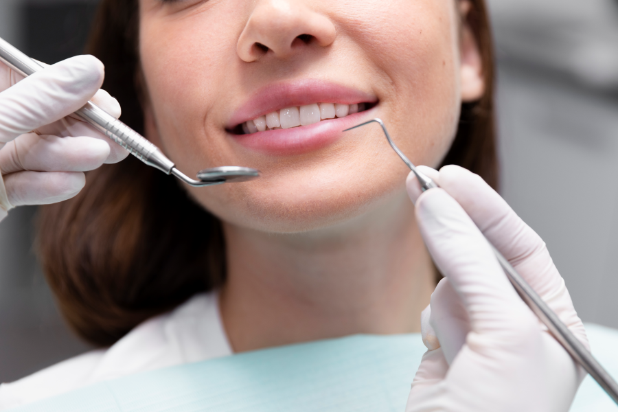 Zubni implantati_Foto_Freepik