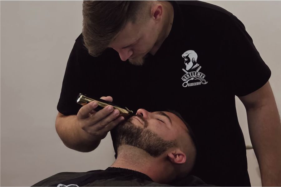 Barbershop Gentlemen – Oblikovanje brade Đakovo